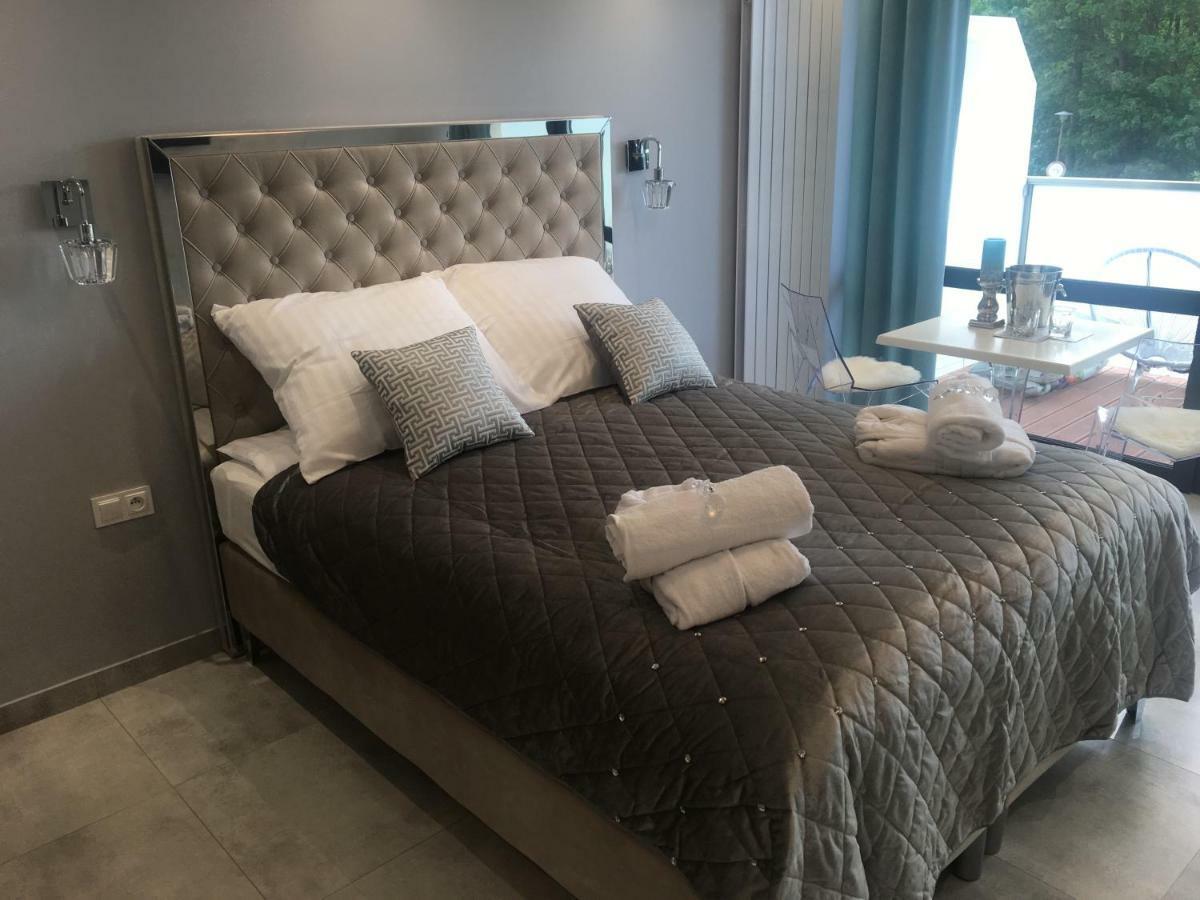 Apartament Silence Triventi Cristal คาร์ปัตซ์ ภายนอก รูปภาพ