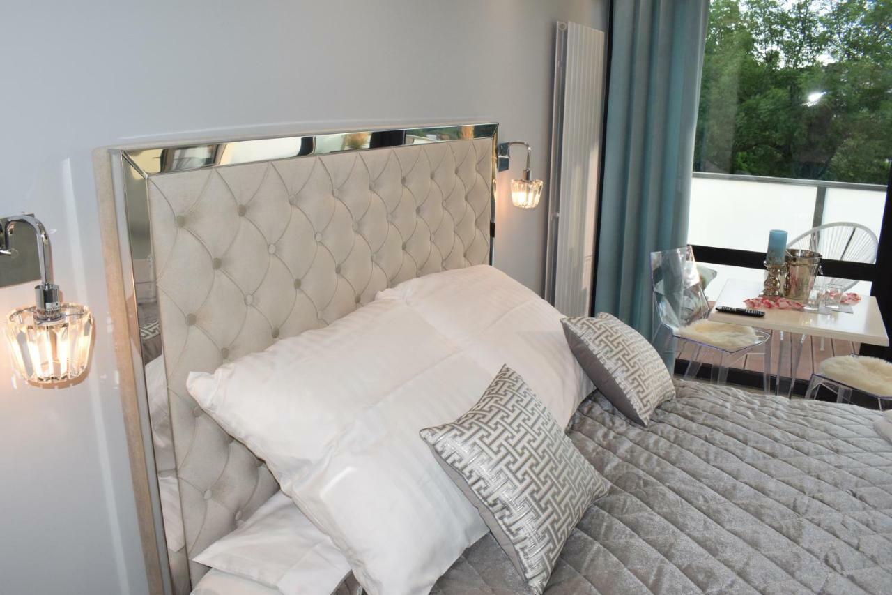 Apartament Silence Triventi Cristal คาร์ปัตซ์ ภายนอก รูปภาพ