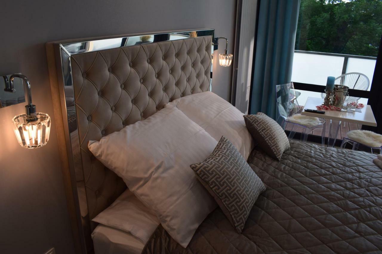Apartament Silence Triventi Cristal คาร์ปัตซ์ ภายนอก รูปภาพ
