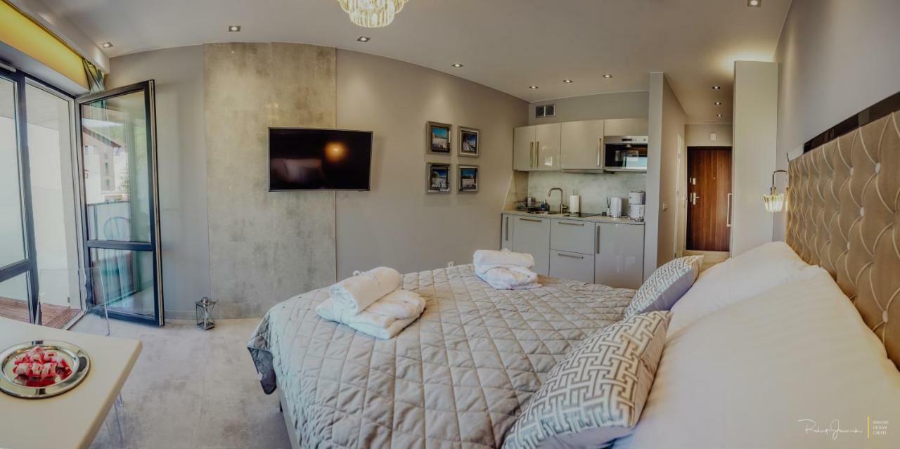Apartament Silence Triventi Cristal คาร์ปัตซ์ ภายนอก รูปภาพ